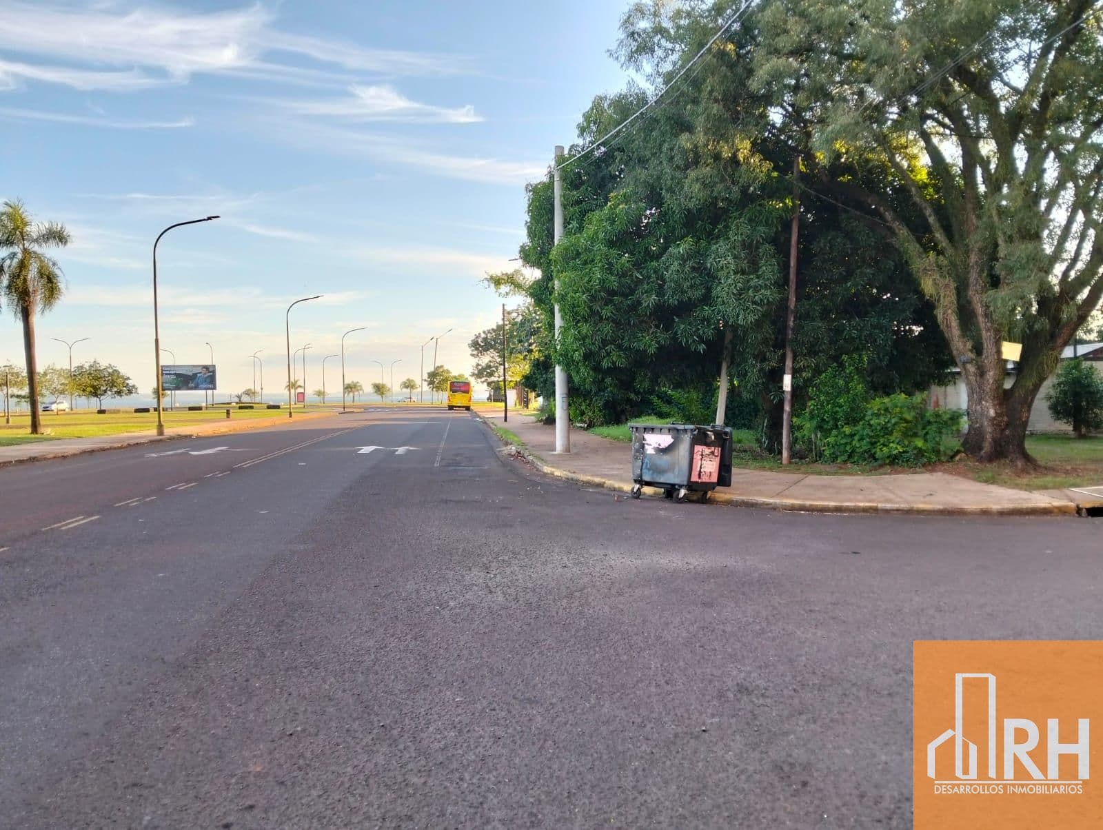 LOTE SOBRE AV. SANTA CATALINA Y COSTANERA | ESCALA Y UBICACIÓN ESTRATÉGICA Posadas - foto 1