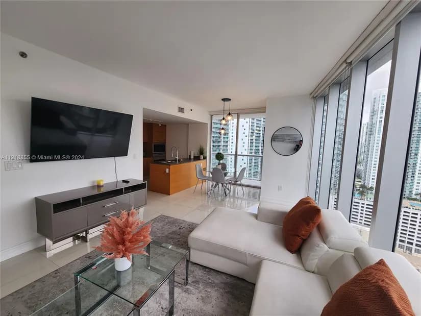 Apartamento en Brickell Ave 2504; Miami - foto 1