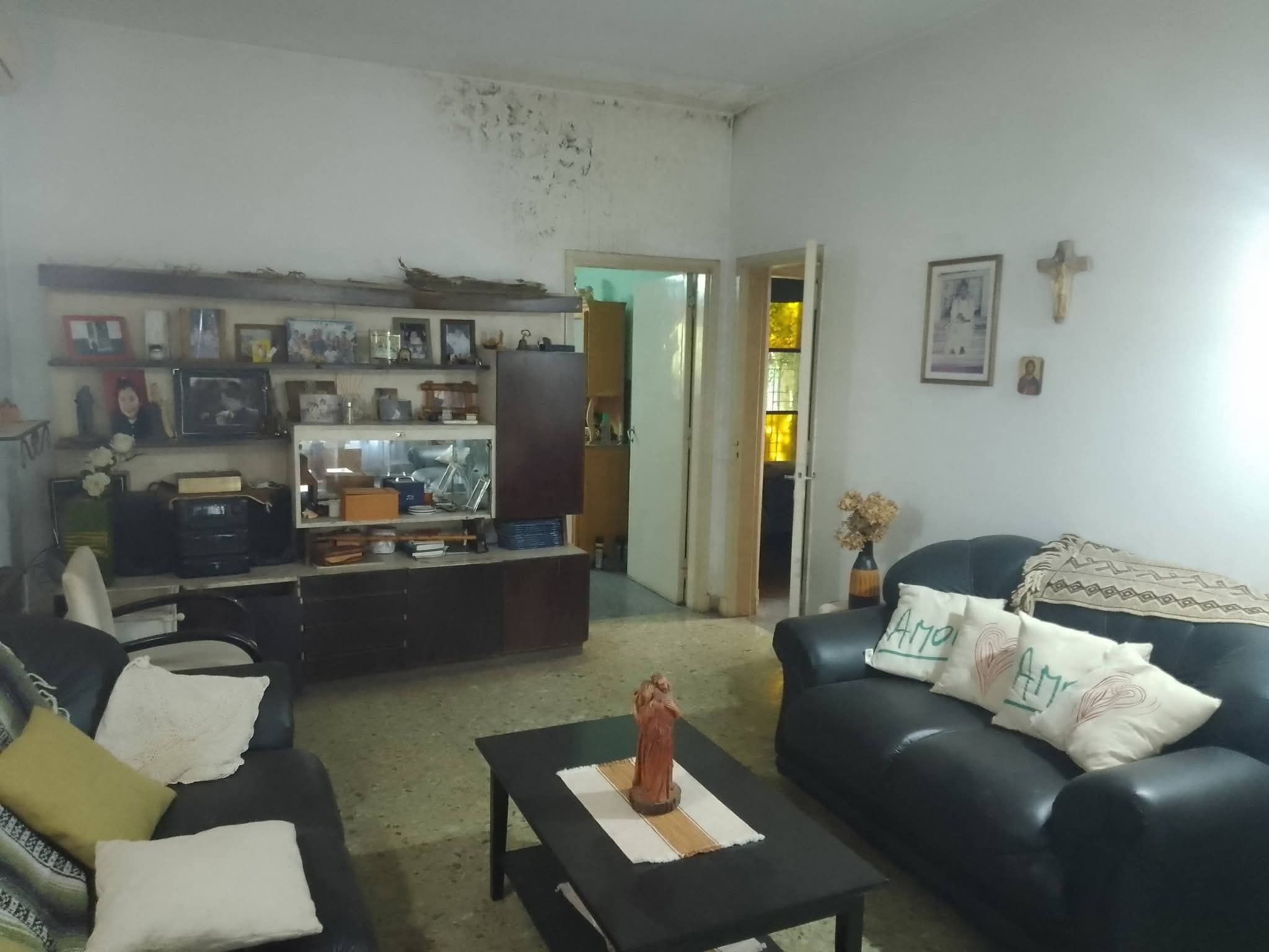 Hermosa casa en Villa luzuriaga 4 ambientes amplios parque - foto 1